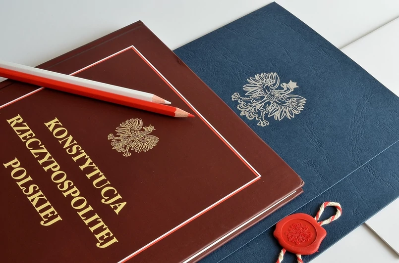 Who could lose Polish citizenship and how?